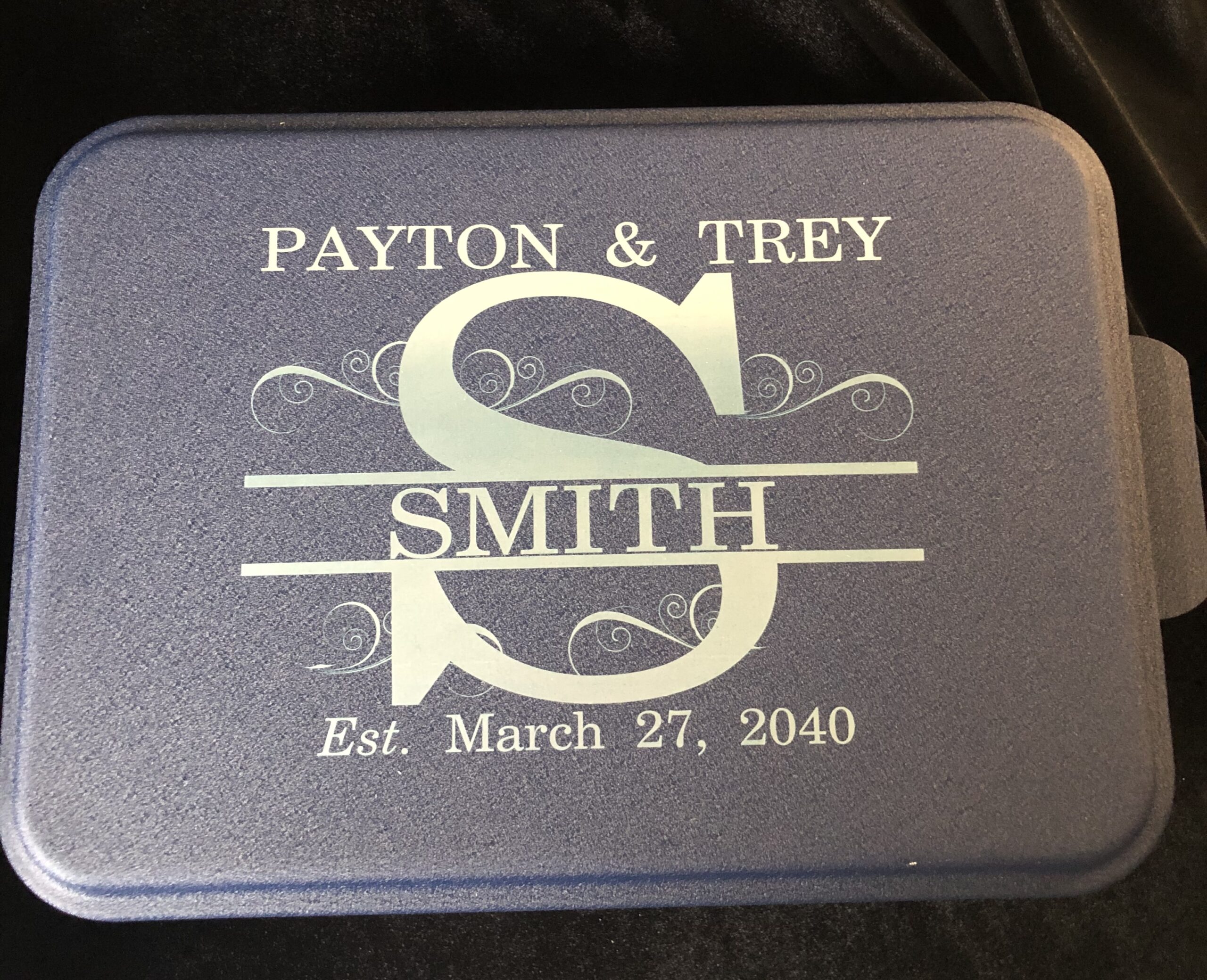 Aluminum Cake Pan with Engraved Lid - American Trophies & Awards